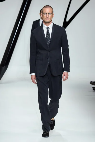Look 80